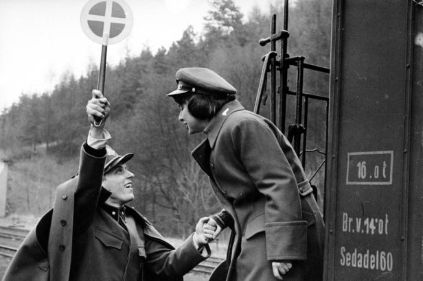 trens-estreitamente-vigiados